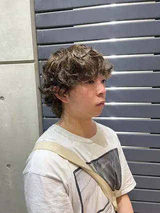 ショート パーマ 透明感カラー人気 ナンバーワンMIYUのヘアスタイル