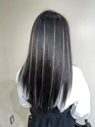 ロング カラー ムラ修正.ブリーチ エクステ🤍アミルのヘアスタイル