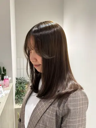 ミディアム 新宿🫧髪質改善🫧 艶カラー🫧個室のヘアスタイル