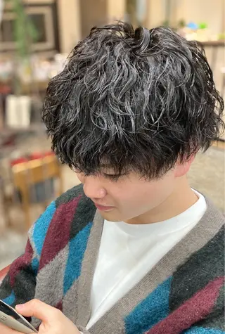 パーマ メンズ 新田龍之輔 →メンズ/派手髪のヘアスタイル