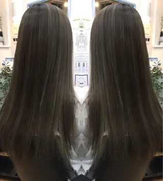ロング カラー マツエク・マツパ 三輪 太一のヘアスタイル