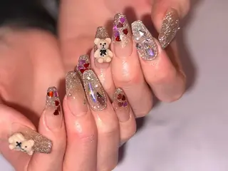 ネイル 新山 聖のネイルデザイン