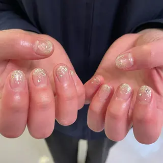 ネイル Ami 🦥のネイルデザイン
