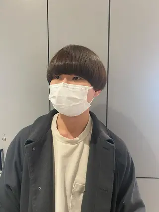 ショート 村山 豪歩のヘアスタイル