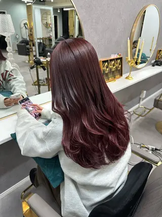 ロング 韓国風 白髪ぼかし NAOTOのヘアスタイル