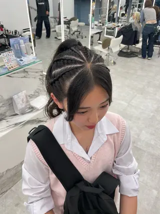 ロング ヘアアレンジ 【Sweep】おじま のぞみのヘアスタイル