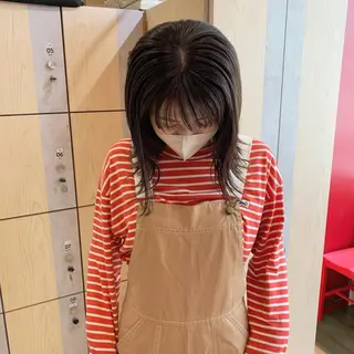 ミディアム カラー SAKINO． ベージュカラーのヘアスタイル