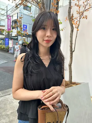 セミロング カラー ハイトーンボブ 前田 表参道　グレージュのヘアスタイル