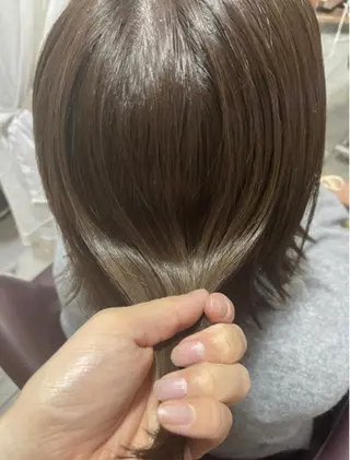 ショート カラー 傷ませない縮毛矯正／ 吉岡 美江のヘアスタイル