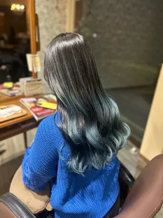 ロング カラー 井上 花音のヘアスタイル