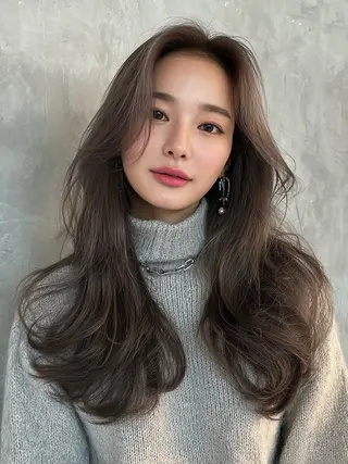 ミディアム カラー 池袋/カラー特化🎨 ロング料金なし🩵のヘアスタイル