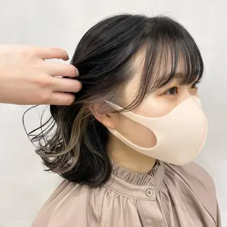 ショート カラー 🩵ブリーチカラー 🐈MIORI🩵のヘアスタイル