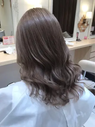 ミディアム カラー ☘️お悩み解決☘️ 岡部恒輝のヘアスタイル