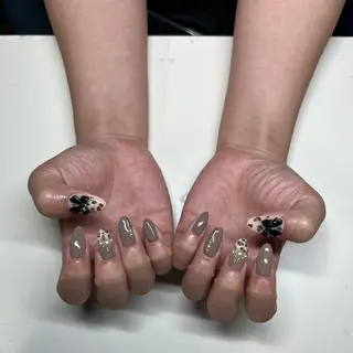ネイル IROHA nail Ami🐊🎀のネイルデザイン