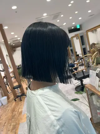 ショート カラー marble by KENJEのヘアスタイル