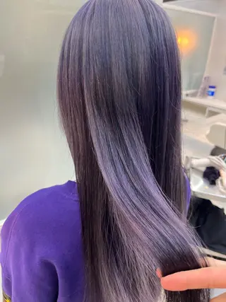 ロング ベージュカラー/ いぢちるみのヘアスタイル