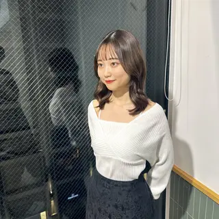 ミディアム カラー ブリーチなし/レイヤ ー特化🌈Tommyのヘアスタイル