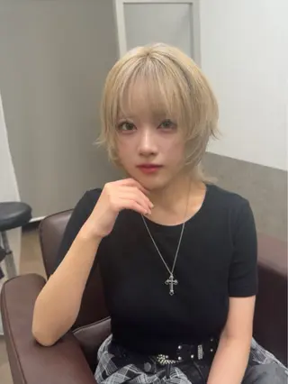 ショート カラー レイヤーカット/ 縮毛矯正🇰🇷早坂のヘアスタイル