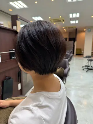 ショート 三浦 聖泉のヘアスタイル