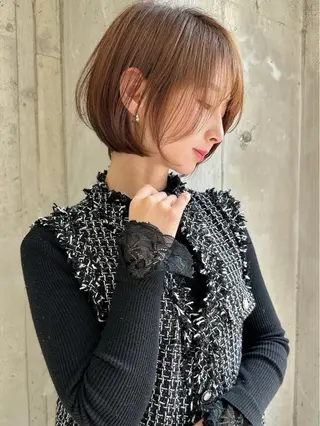 ショート 興津/韓国レイヤー ダブルカラー美髪縮毛のヘアスタイル