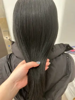 ミディアム ハルカ 透明感カラー 美髪縮毛矯正🥣のヘアスタイル