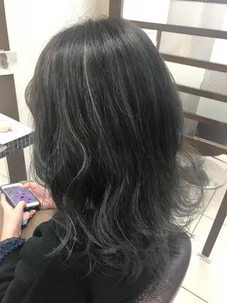 セミロング カラー 馴染ませNo.1🧃 エクステ・アレンジのヘアスタイル