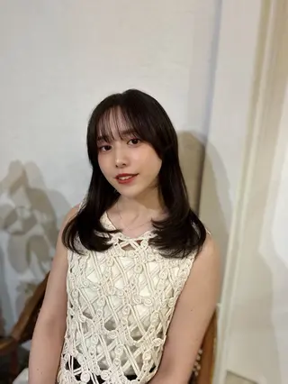 セミロング 髪質改善✨艶髪✨ レイヤーカット 田畑のヘアスタイル