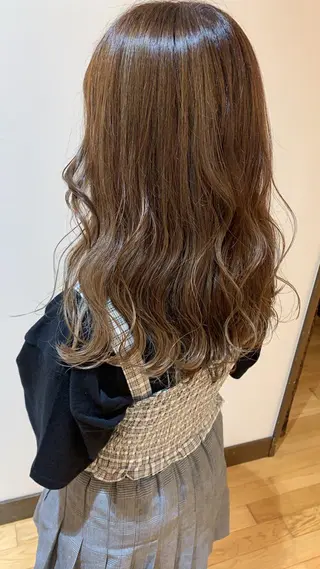 ロング カラー 齊藤 衣梨佳のヘアスタイル