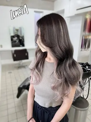 ロング カラー ヘアアレンジ LuciA エクステカラーのヘアスタイル