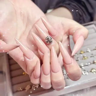 ネイル Momoka .のネイルデザイン