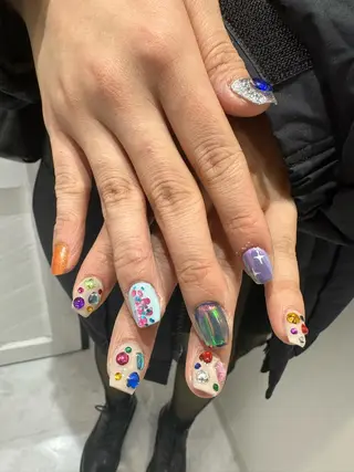 ネイル 個性派ネイル 🌼 ハルカ ♡の眉毛・アイブロウイメージ