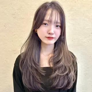 ロング 🌹ハッシュカット、 レイヤー韓国ヘア🌹のヘアスタイル