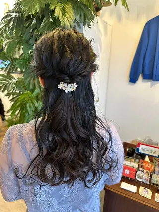 ヘアアレンジ 岩村 夏姫のヘアスタイル