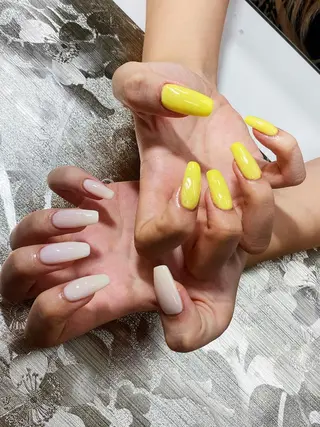 ネイル I-nailロング /ワンホン/キラキラのネイルデザイン