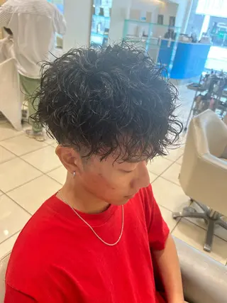 ミディアム パーマ メンズパーマ 副店長ユウタのヘアスタイル