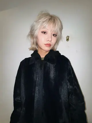 ショート カラー スパイラルパーマ/デ ザインカット/アミのヘアスタイル