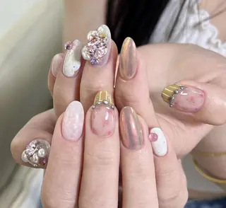 ネイル Pure&Rich Nailのネイルデザイン