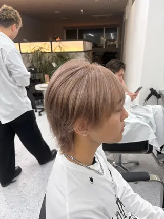 カラー メンズ 笹江 瑞穂のヘアスタイル