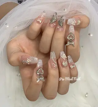 ミディアム Pio Mielのネイルデザイン