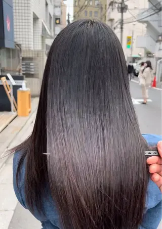 ロング 髪質改善/酸性ストレ ート/ブリーチ縮毛のヘアスタイル