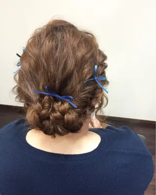セミロング ヘアアレンジ 沢田 瞳のヘアスタイル