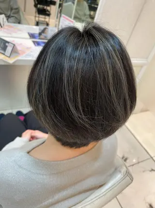 ショート カラー 🌈ぷる艶カラー🌈 髪質改善👑柳沼尚貴のヘアスタイル