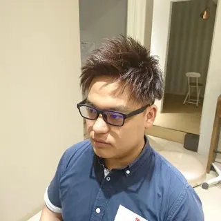 ショート カラー メンズ 中井 啓悟のヘアスタイル