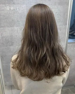 セミロング カラー 今野 美栄のヘアスタイル
