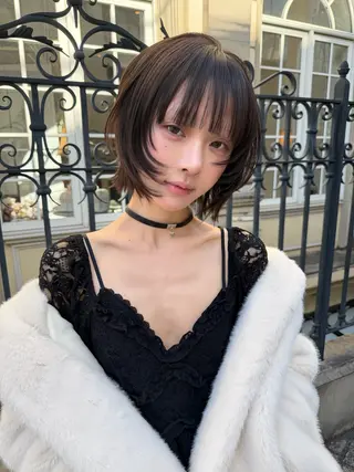 ショート RiA/レイヤーカッ ト/ハッシュカットのヘアスタイル