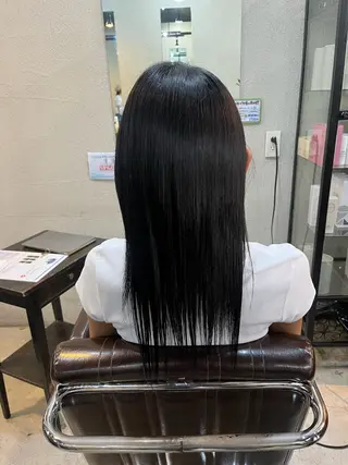 カラー 小出 琴未のヘアスタイル