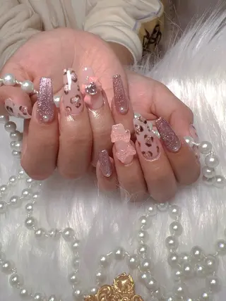 ネイル MoaNail🫶 Yoshiのネイルデザイン