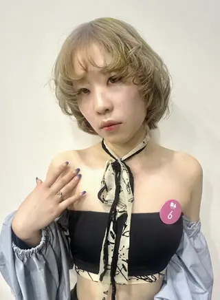 ショート 梅田 薫のヘアスタイル