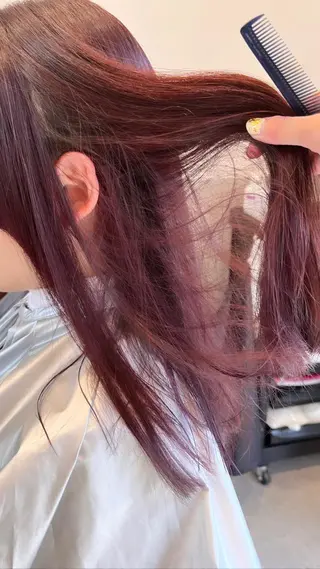 セミロング カラー 大人girly🛋️ 🤍yukakoのヘアスタイル