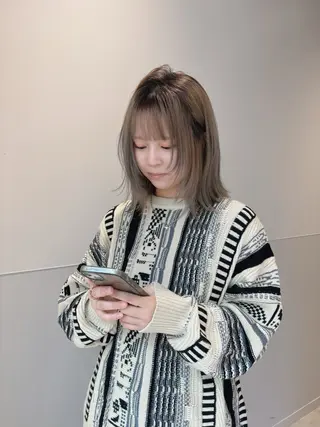 ショート カラー パーマ ヘアアレンジ メンズ 切りっぱなしヘアボブ ミディアムヘアRYOのヘアスタイル